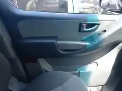 Veículo de Sucata hyundai h1 le04 do ano 2011 alimentado 