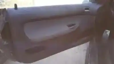 Veículo de Sucata peugeot 206 cc nfu(tu5jp4) do ano 2001 alimentado 