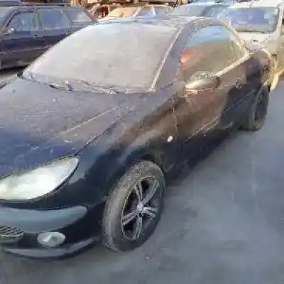 Veículo de Sucata peugeot 206 cc nfu(tu5jp4) do ano 2001 alimentado 