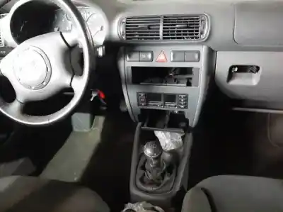 Здавання транспортного засобу audi a3 (8l) agr року 1996 потужний 