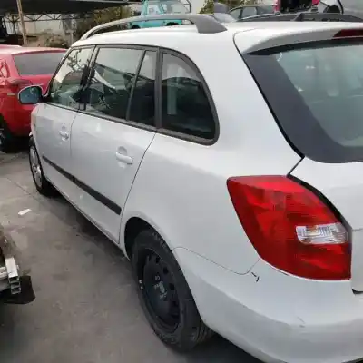 Scrapping Vehicle skoda fabia combi (5j5) cbza of the year 2010 powered 