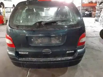 Scrapping Vehicle renault scenic (ja..) f9q732 of the year 2001 powered 
