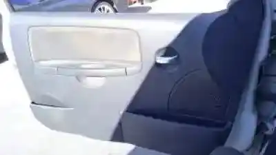 Veículo de Sucata citroen c2 (jm_) 1.6 do ano 2004 alimentado 