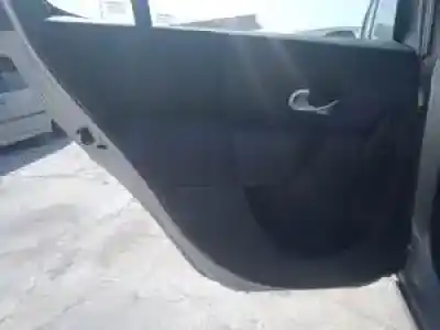 Veicolo di demolizione renault grand modus k9k766 dell'anno 2006 alimentato 