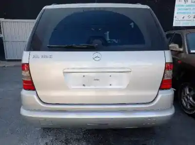 Veículo de Sucata mercedes-benz clase m (w163) m112942 do ano 1997 alimentado 