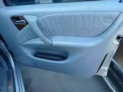 Veículo de Sucata mercedes-benz clase m (w163) m112942 do ano 1997 alimentado 