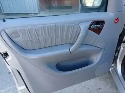 Veículo de Sucata mercedes-benz clase m (w163) m112942 do ano 1997 alimentado 