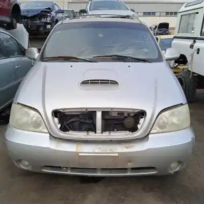 Vehículo de desguace KIA CARNIVAL TD LS del año 2003 con motor J3