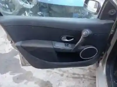 Veicolo di demolizione renault clio iii k9k768 dell'anno 2006 alimentato 