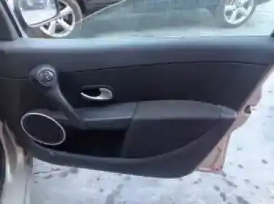 Veicolo di demolizione renault clio iii k9k768 dell'anno 2006 alimentato 