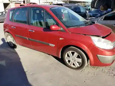 Scrapping Vehicle renault scenic ii k4m761 of the year 2006 powered 