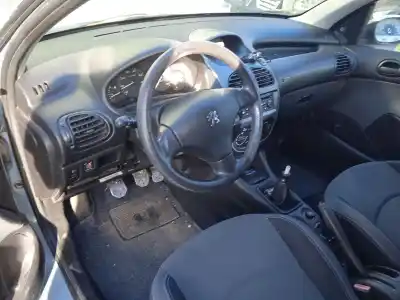 Sloopvoertuig peugeot                                            206 berlina                                                                                                                                                                                                                                                xr                                                                                                                                                                                                                                                         van het jaar 2006 aangedreven kfw