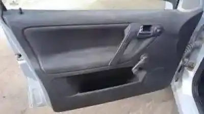 Veículo de Sucata volkswagen polo berlina (6n2) akk do ano 1999 alimentado 