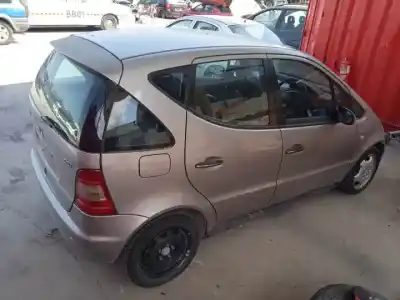 Veículo de Sucata mercedes-benz clase a (w168) 668940 do ano 1997 alimentado 