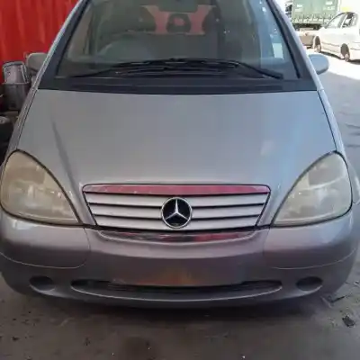 Veículo de Sucata mercedes-benz clase a (w168) 668940 do ano 1997 alimentado 