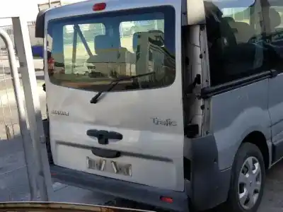 Scrapping Vehicle renault trafic combi (ab 4.01) m9r780 of the year 2006 powered 