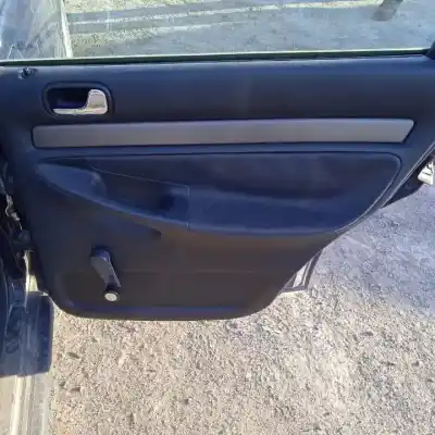 Sloopvoertuig audi a4 berlina (b5) g-adr van het jaar 1994 aangedreven 