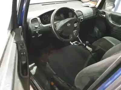 Veículo de Sucata opel zafira a y20dth do ano 2003 alimentado 