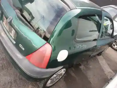 Здавання транспортного засобу renault clio ii fase i (b/cbo) d7f720 року 1998 потужний 