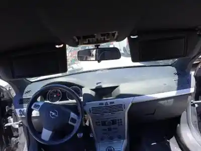 Здавання транспортного засобу opel astra gtc d-z19dth року 2004 потужний 