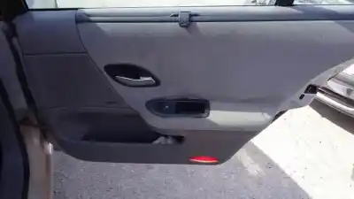 Здавання транспортного засобу renault laguna ii (bg0) f9q750 року 2001 потужний 