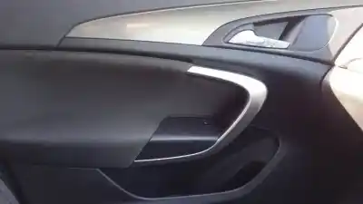 Veículo de Sucata opel insignia berlina a20dth do ano 2008 alimentado 