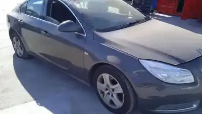Veículo de Sucata opel insignia berlina a20dth do ano 2008 alimentado 
