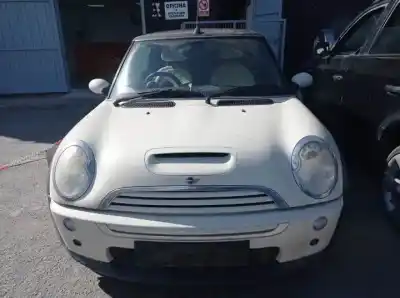 Scrapping Vehicle MINI CABRIO (R52) W11 of the year 2004 powered 