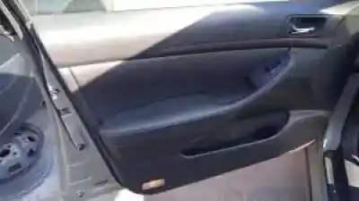 Veículo de Sucata toyota avensis berlina (t25) 1azfse do ano 2003 alimentado 