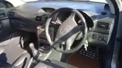 Veículo de Sucata toyota avensis berlina (t25) 1azfse do ano 2003 alimentado 