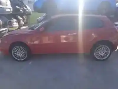 Veicolo di demolizione alfa romeo 147 (190) ar32104 dell'anno 2000 alimentato 