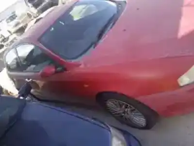 Veicolo di demolizione alfa romeo 147 (190) ar32104 dell'anno 2000 alimentato 