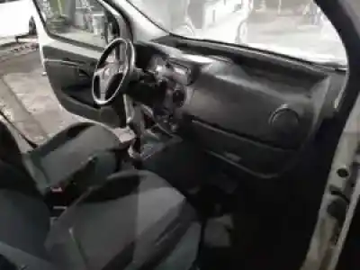 Veicolo di demolizione citroen nemo (vu) 8hs dell'anno 2008 alimentato 