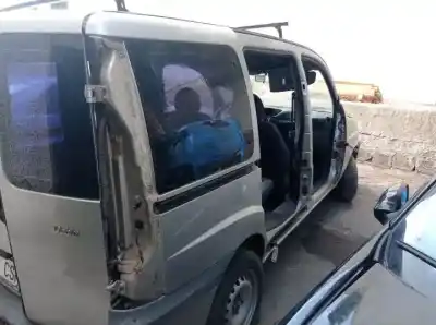 Здавання транспортного засобу fiat i doblò (119) 182b9000 року 2001 потужний 