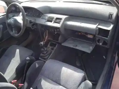 Véhicule à la ferraille renault clio i phase iii g-e7j de l'année 1996 alimenté 