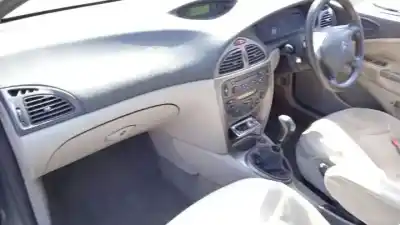 Veículo de Sucata citroen c5 berlina 4hx(dw12ted4/fap) do ano 2001 alimentado 