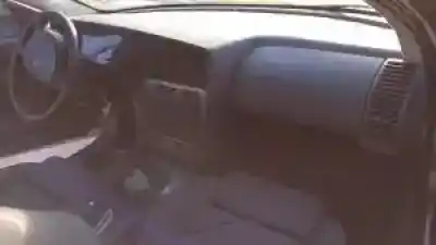 Sloopvoertuig opel omega 2.5 d -x25dt van het jaar 1994 aangedreven 