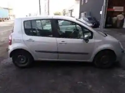 Veicolo di demolizione renault grand modus k9k766 dell'anno 2006 alimentato 