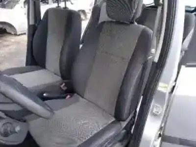 Veicolo di demolizione renault grand modus k9k766 dell'anno 2006 alimentato 