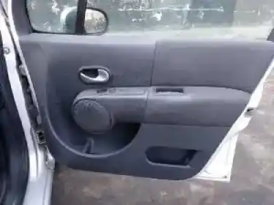 Veicolo di demolizione renault grand modus k9k766 dell'anno 2006 alimentato 