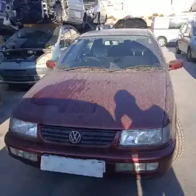 Veículo de Sucata VOLKSWAGEN PASSAT B3/B4 (3A2, 35I) 1.9 TDI do ano 1993 alimentado 