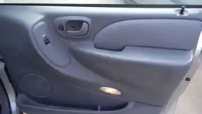 Здавання транспортного засобу chrysler voyager (rg) enr року 2004 потужний 