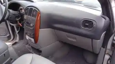 Здавання транспортного засобу chrysler voyager (rg) enr року 2004 потужний 