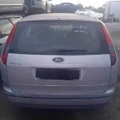 Veicolo di demolizione ford focus sportbreak (cap) hwda dell'anno 2004 alimentato 