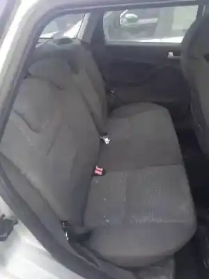 Veicolo di demolizione ford focus sportbreak (cap) hwda dell'anno 2004 alimentato 