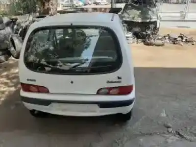 Veículo de Sucata fiat seicento (187) g-187a1000 do ano 2000 alimentado 