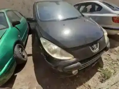 Scrapping Vehicle PEUGEOT 307 BERLINA (S2) D-9HV of the year 2005 powered 