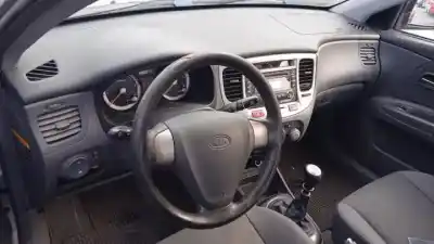 Scrapping Vehicle kia rio (jb) d4fa of the year 2005 powered 