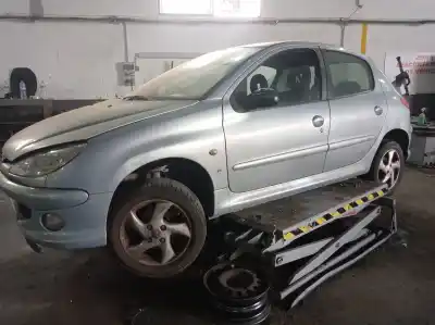 Veículo de Sucata peugeot                                            206 berlina                                                                                                                                                                                                                                                xs                                                                                                                                                                                                                                                         do ano 2005 alimentado nfu