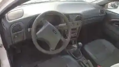 Véhicule à la ferraille volvo s40 berlina b4184s de l'année 1995 alimenté 